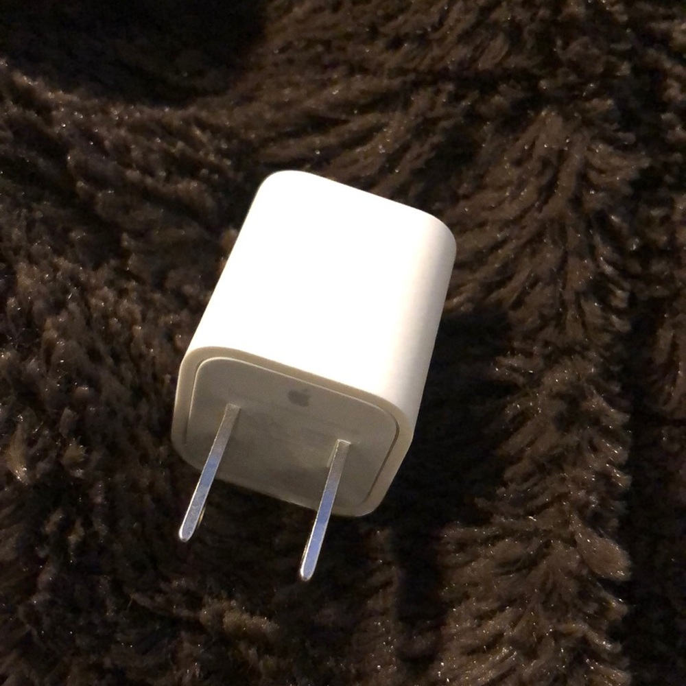 apple charging block